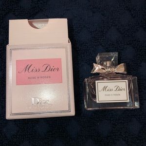 100% authentic! Miss Dior Rose N Roses mini 5ml